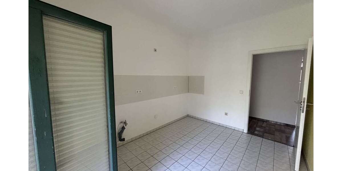 +++ Aus 2 mach 1 - Gohlis Süd - 4 - Zimmer - 2 - Bäder - Balkon +++ 4 zimmer