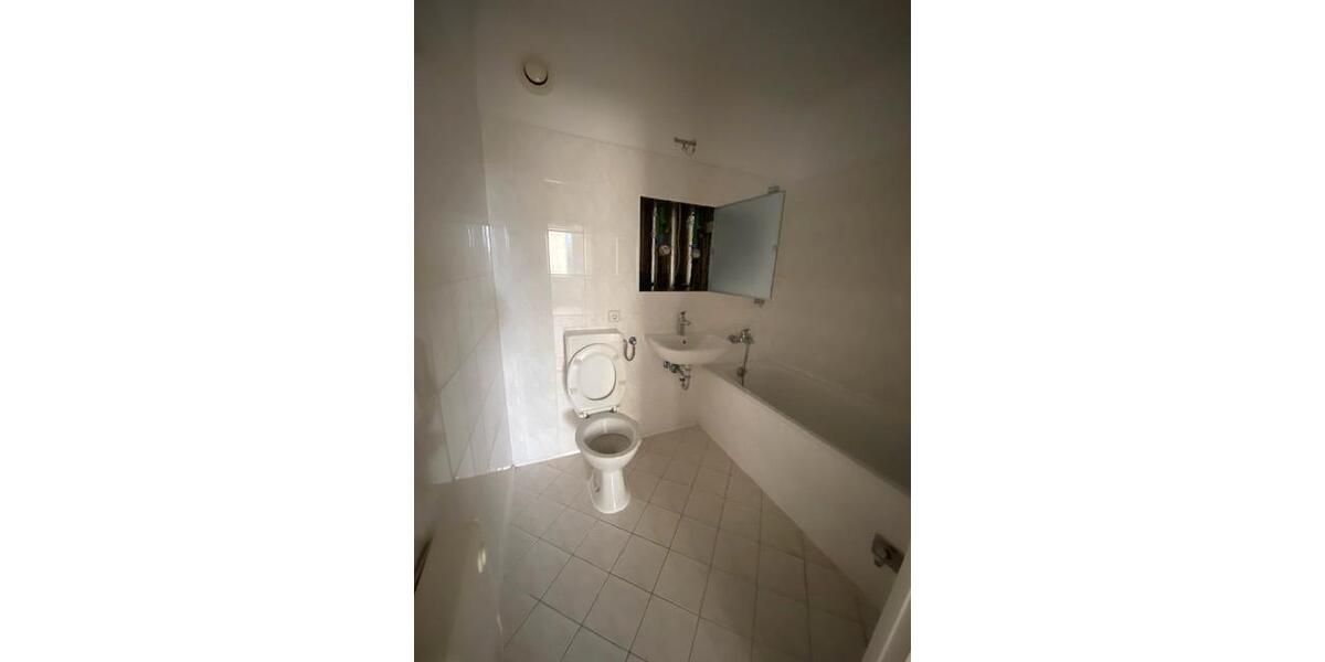 Erdgeschoßwohnung Borna - 3 Zimmer, 70 m&sup2;, 399&euro; | Angebot:25721645