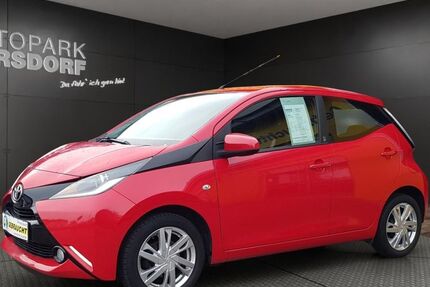 Toyota Aygo (X) 63.801 km 9.470 &euro; Borsdorf bei Leipzig 04451