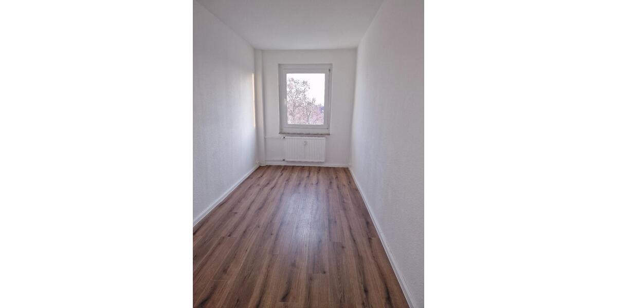 Etagenwohnung Zwenkau - 2 Zimmer, 60 m&sup2;, 375&euro; | Angebot:25845972