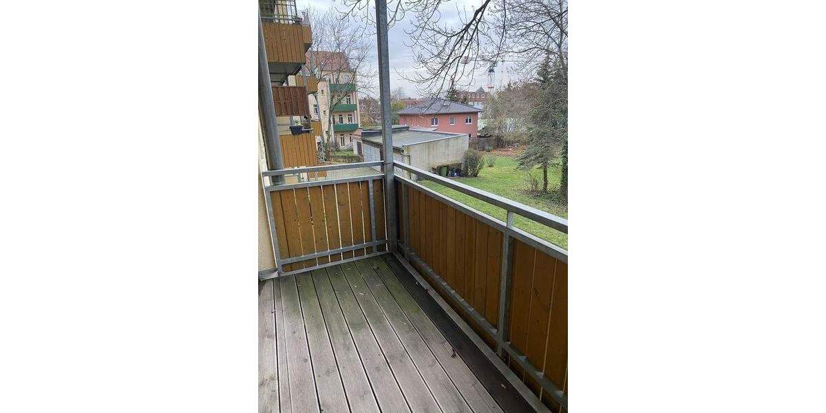 Dölitz-Dösen* tolle 2 Raum-Whg. mit Balkon * tlw. Dielenfußboden* Tageslichtbad mit Wanne 2 zimmer