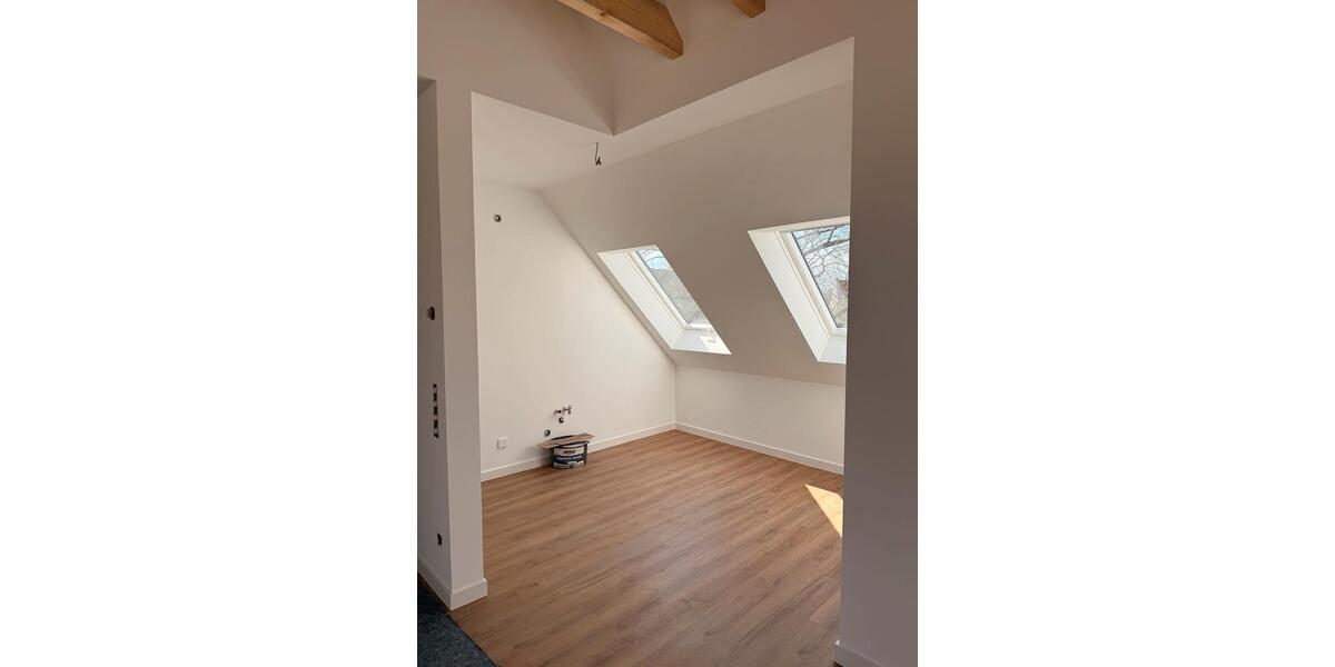 Dachgeschoßwohnung Leipzig Ost - 3 Zimmer, 75 m&sup2;, 1.050&euro; | Angebot:26215165