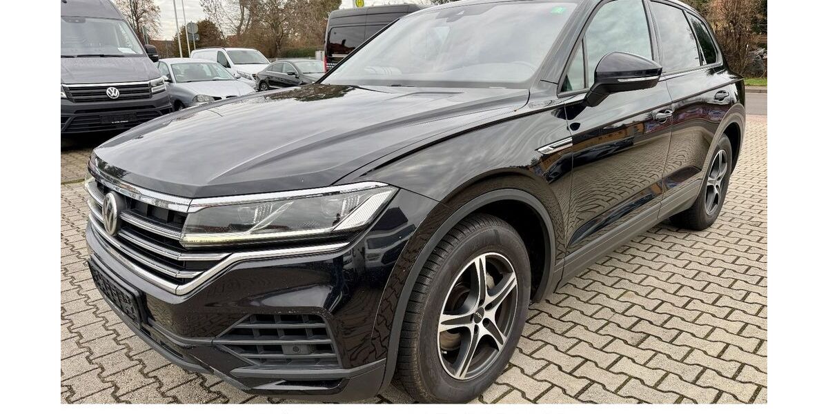 VW Touareg 246.700 km 23.800 &euro; Zwenkau OT Löbschütz 04442