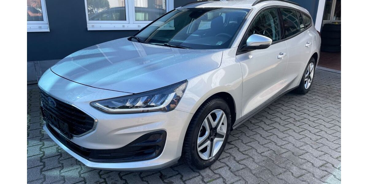 Ford Focus 3.899 km 18.599 &euro; Leuna 06237