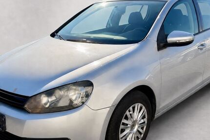 VW Golf 193.000 km 2.900 &euro; Zwenkau OT Löbschütz 04442