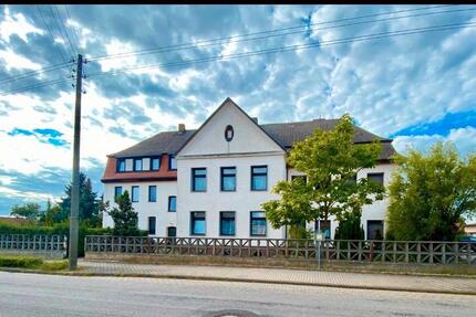 Vollvermietetes historisches MFH nahe Leipzig, Halle & Dessau zimmer