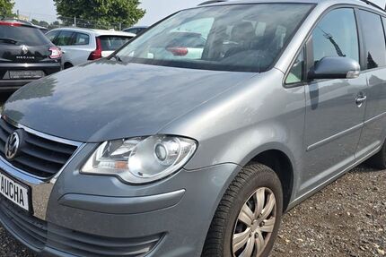 VW Touran 148.683 km 1.490 &euro; Taucha 04425