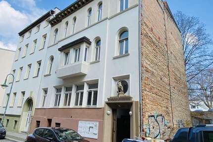Wohnung zum Mieten in Halle (Saale) 1.630 € 217.13 m²