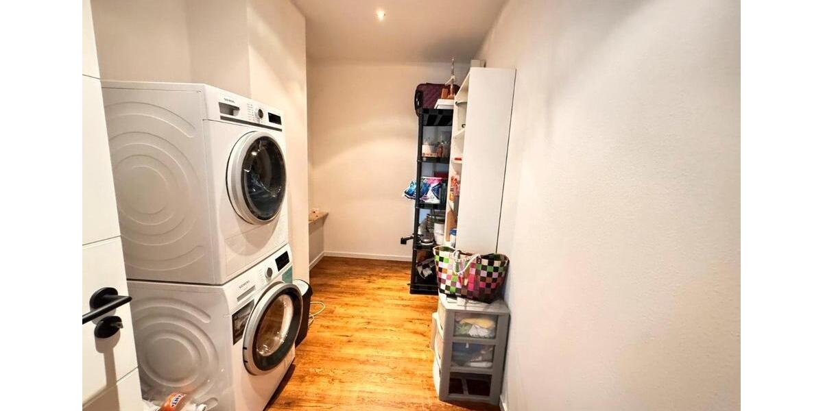 Dachgeschoßwohnung Kabelsketal - 4.5 Zimmer, 165 m&sup2;, 420.000&euro; | Angebot:26865243