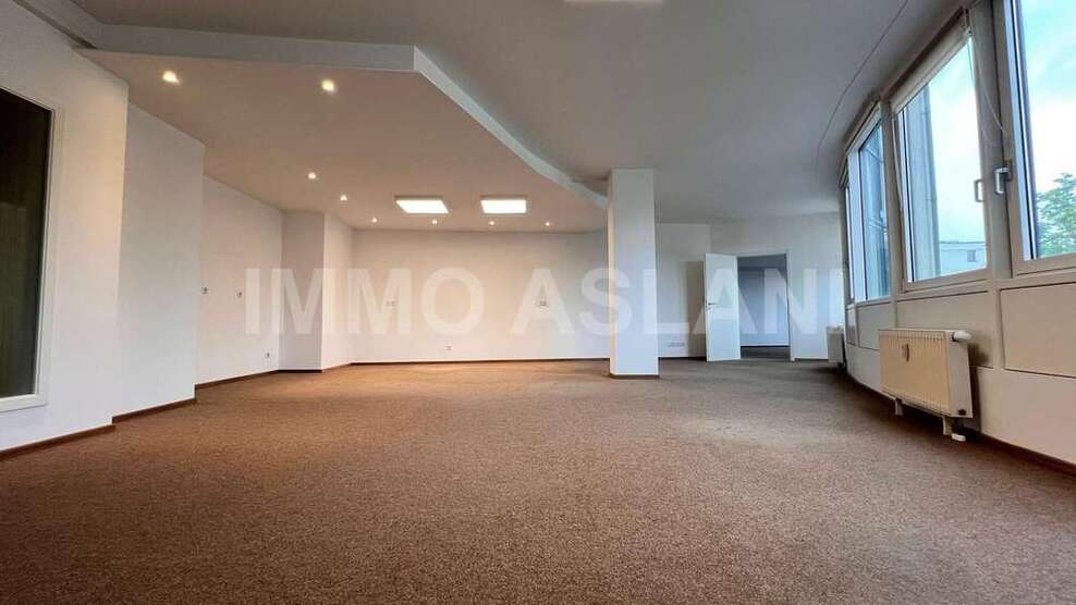 Wohnung zum Mieten in Leipzig 2.060 € 206 m²