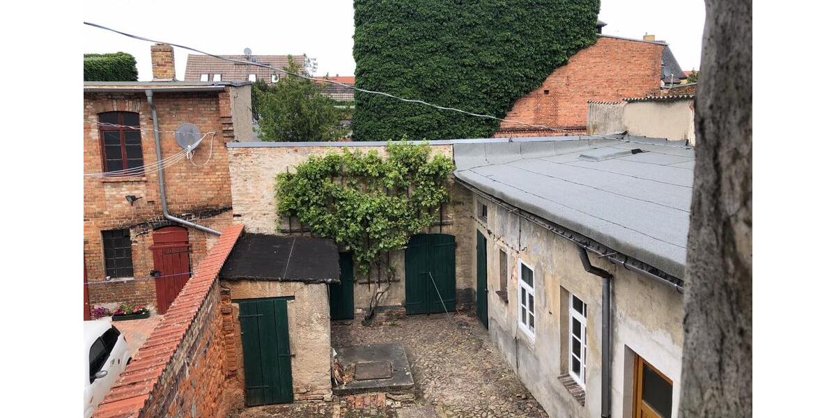 Reihenhaus Leipzig Nord - 10 Zimmer, 180 m&sup2;, 40.000&euro; | Angebot:26056546