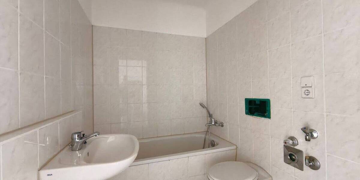 Etagenwohnung Bad Lausick - 4 Zimmer, 82 m&sup2;, 451&euro; | Angebot:26344202