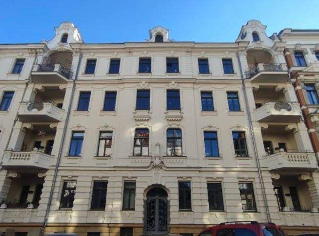 Lichtdurchflutete Dachgeschosswohnung mit Balkon - Wohnen mit Stil im Waldstraßenviertel! 4 zimmer