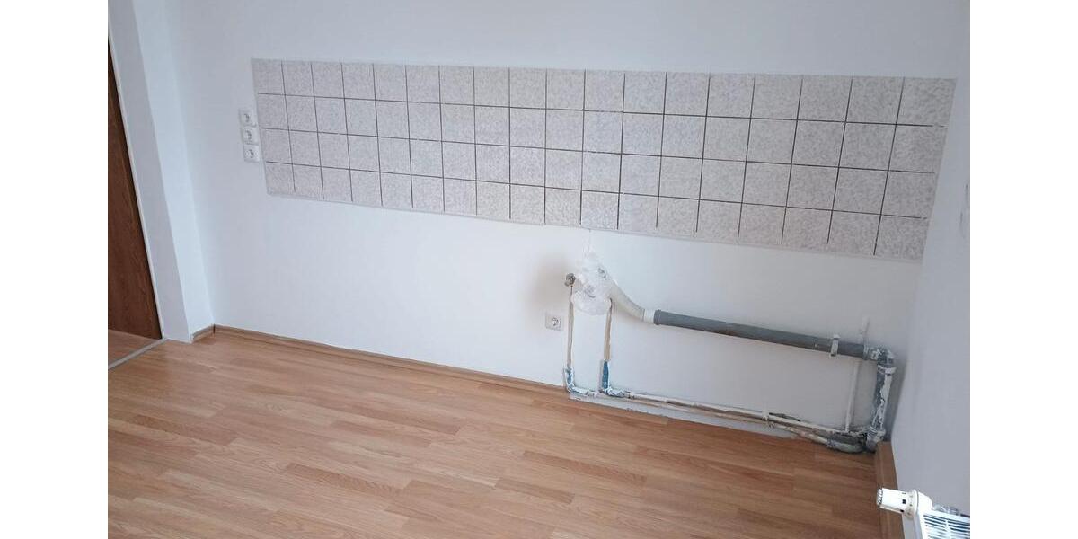 Etagenwohnung Borna - 2.5 Zimmer, 61 m&sup2;, 396&euro; | Angebot:27631256
