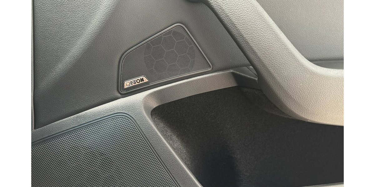 Skoda Superb L&K 4x4/280 PS/Canton/ACC/Spur/VZE/Ahk 92.644 km 25.490 &euro; Leipzig 04347