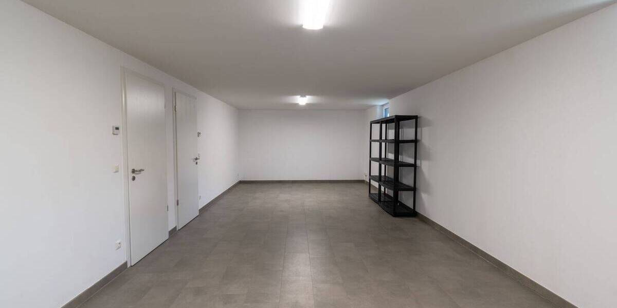 Einfamilienhaus Leipzig / Lößnig Lößnig - 7 Zimmer, 200 m&sup2;, 2.997&euro; | Angebot:26826188