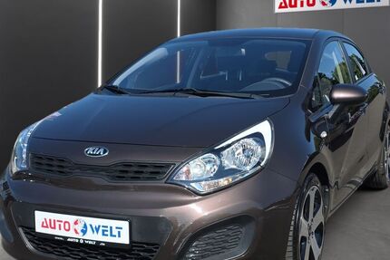 Kia Rio 65.200 km 7.990 &euro; Sandersdorf Brehna 06796