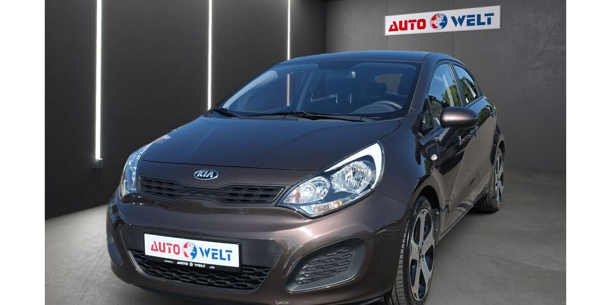 Kia Rio 65.200 km 7.990 &euro; Sandersdorf Brehna 06796