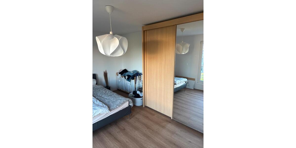 Dachgeschoßwohnung Leipzig Südost - 2.5 Zimmer, 80 m&sup2;, 950&euro; | Angebot:26373819