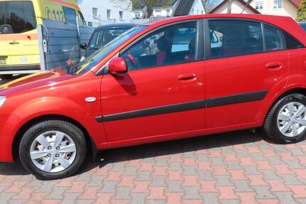 Kia Rio 117.880 km 2.500 &euro; Sandersdorf-Brehna 06796