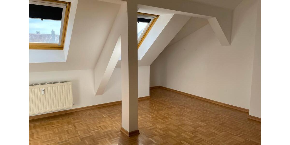 Dachgeschoßwohnung Markkleeberg - 3 Zimmer, 68 m&sup2;, 820&euro; | Angebot:26251945