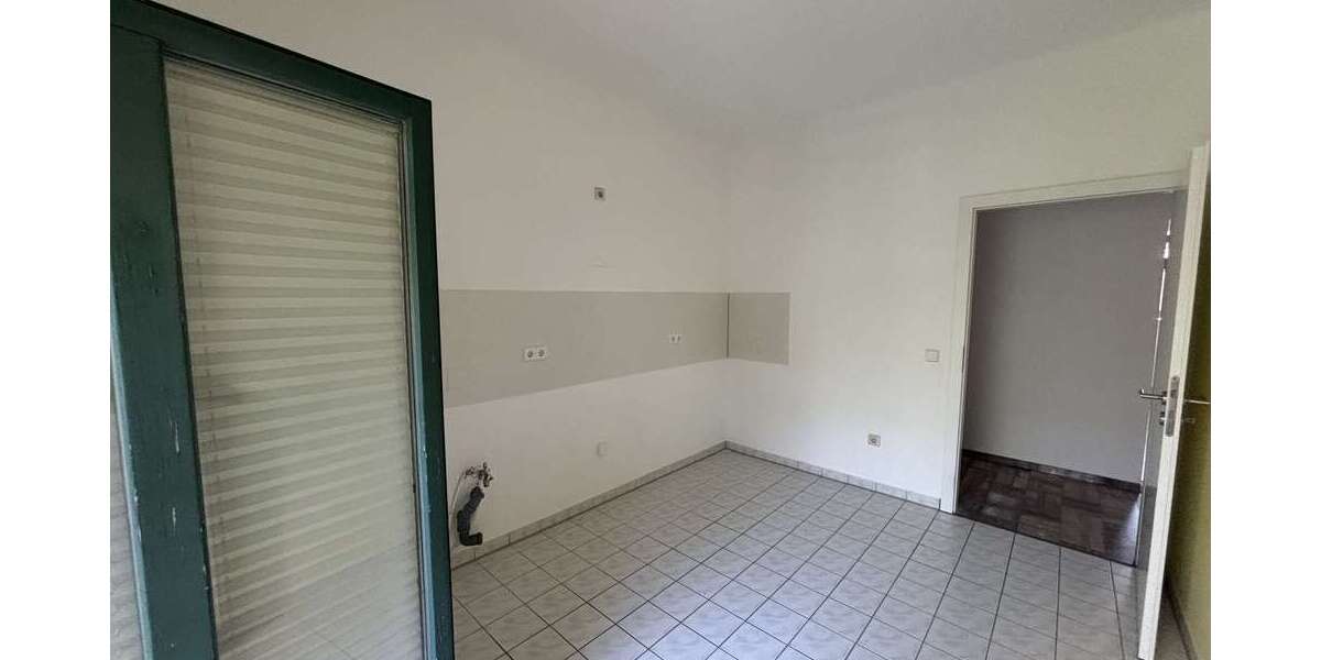 +++ Gohlis Süd - 4 - Zimmer - 2 - Bäder - Balkon +++ 4 zimmer