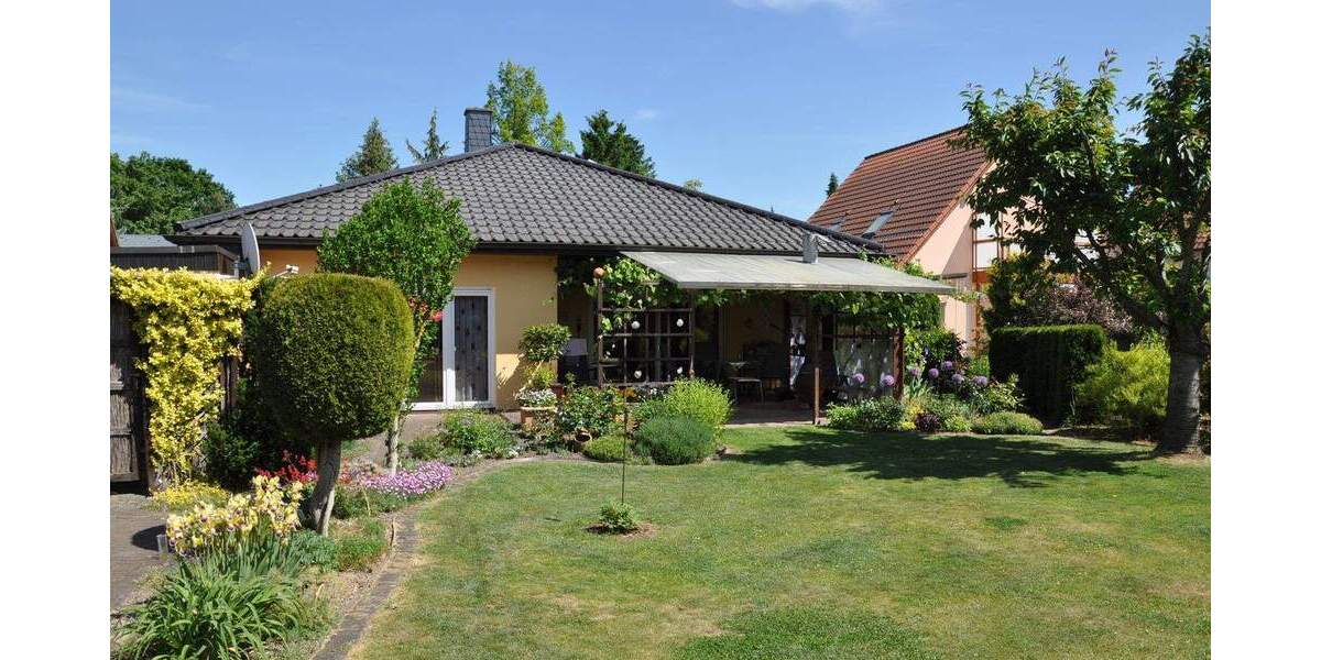 wunderschöner Bungalow mit idyllischen Garten 4 zimmer