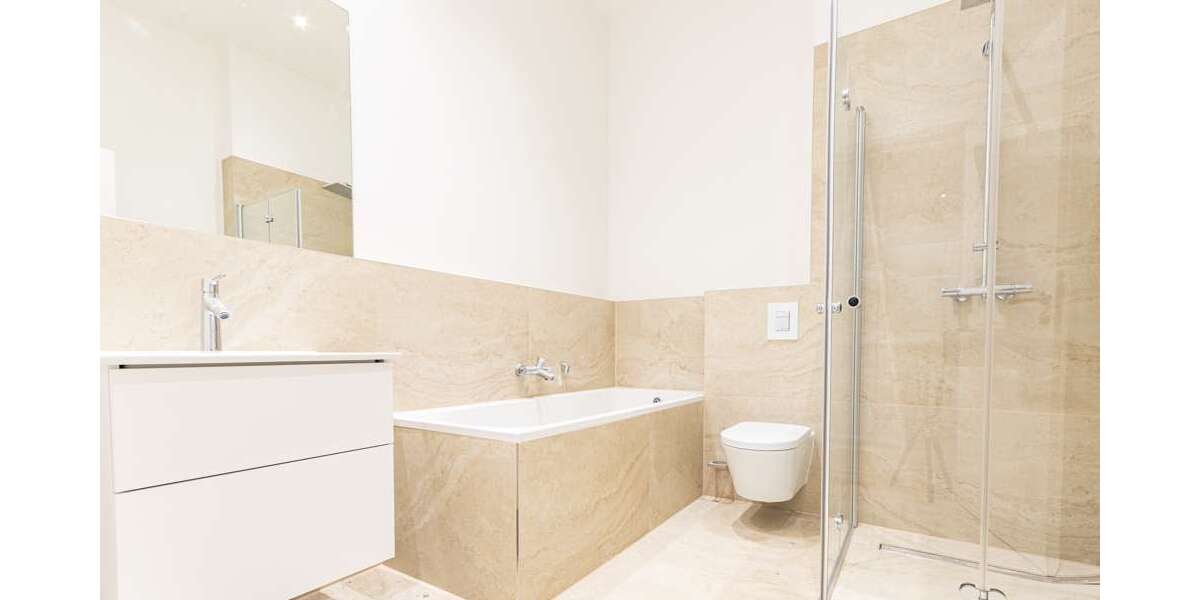 Etagenwohnung Schkeuditz - 4 Zimmer, 121 m&sup2;, 1.250&euro; | Angebot:25395029