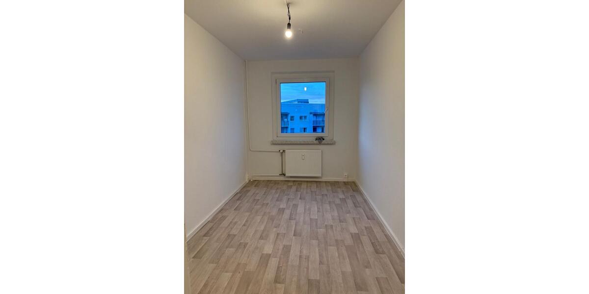 Etagenwohnung Leipzig West - 1 Zimmer, 1 m&sup2;, 270&euro; | Angebot:26297225