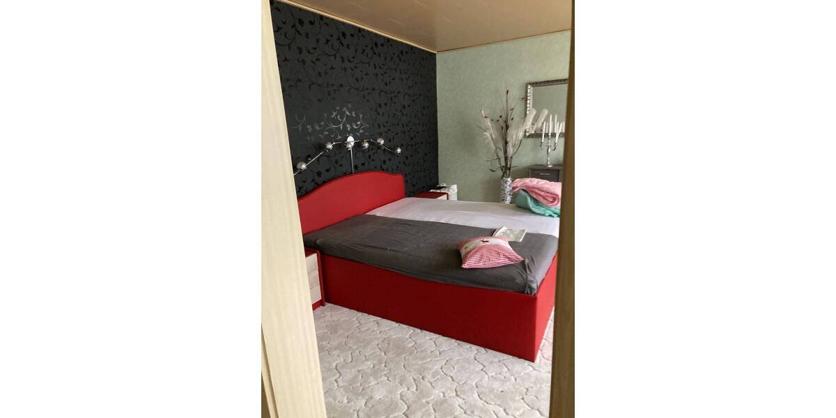 Mehrfamilienhaus, Wohnhaus Bad Lausick - 8 Zimmer, 235 m&sup2;, 159.000&euro; | Angebot:26142639