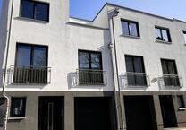 Möbliertes Reihenendhaus mit Garten (befristete Miete)
