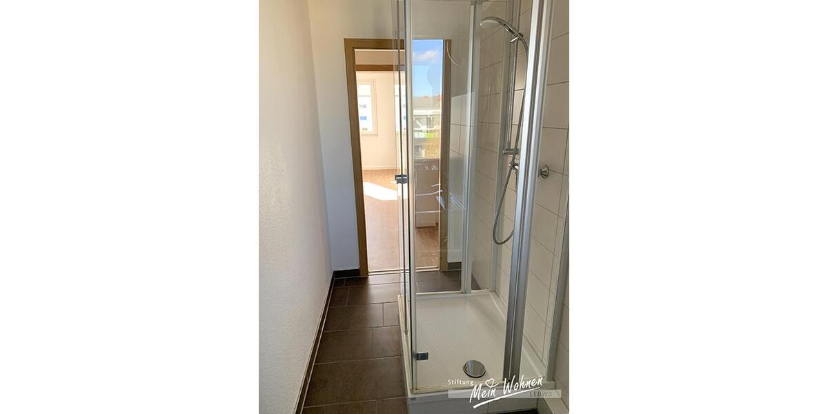 Etagenwohnung Bad Dürrenberg - 4 Zimmer, 76 m&sup2;, 490&euro; | Angebot:26635051