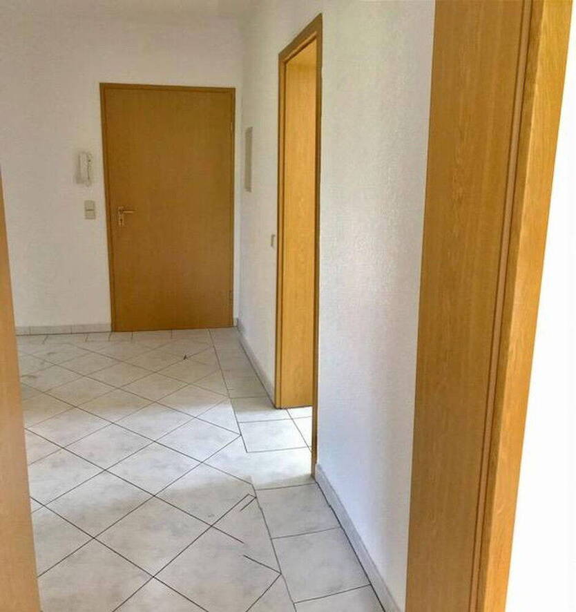 3 Raum WE in guter Lage, mit Garten, Tageslichtbad, Parkplatz, 5 Min zur S-Bahn, 25 Min nach LE