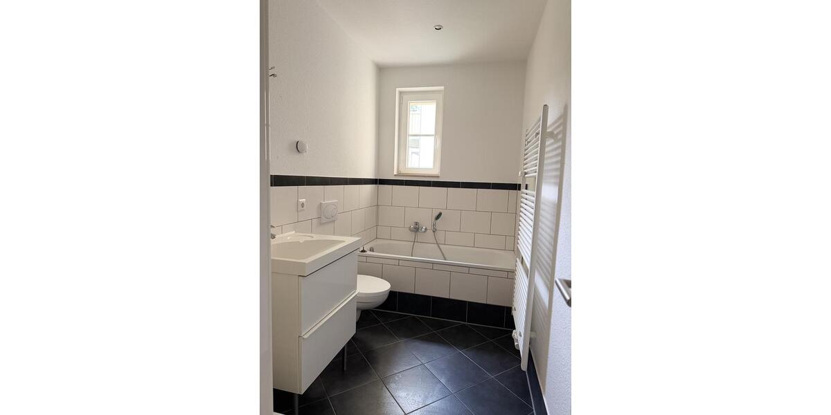 Etagenwohnung Leipzig Ost - 3 Zimmer, 79 m&sup2;, 694&euro; | Angebot:26263477