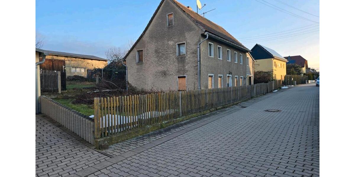 Einfamilienhaus Bad Lausick - 5 Zimmer, 120 m&sup2;, 41.600&euro; | Angebot:25883310