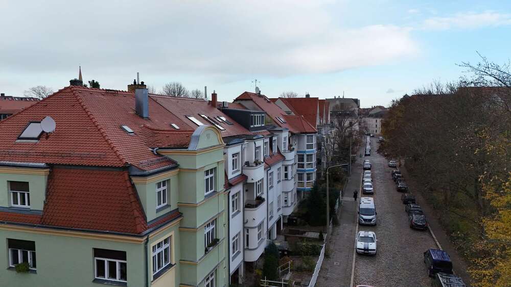 Traumhafte Stadtvilla in Bestlage: Direkt am Rosental mit viel Platz und großem Garten! 8 zimmer
