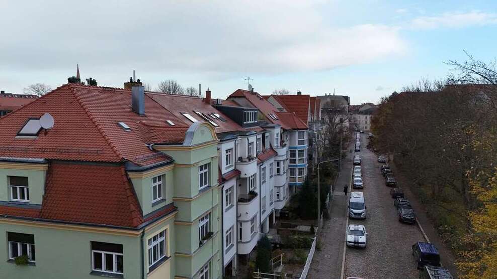 Traumhafte Stadtvilla in Bestlage: Direkt am Rosental mit viel Platz und großem Garten! 8 zimmer