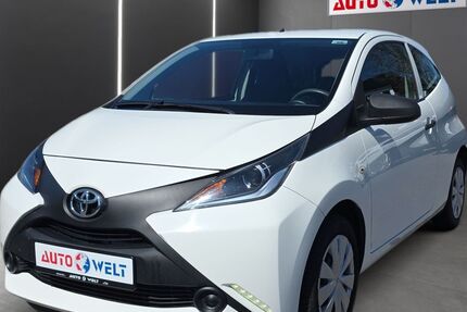 Toyota Aygo (X) 77.525 km 7.990 &euro; Sandersdorf Brehna 06796