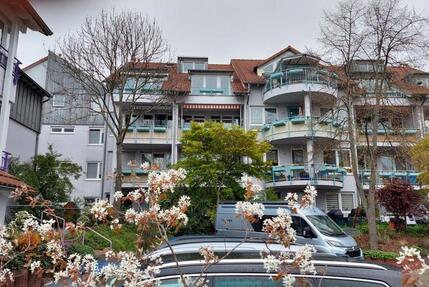 Helle Maisonette-Wohnung mit Aufzug & Tiefgaragenplatz