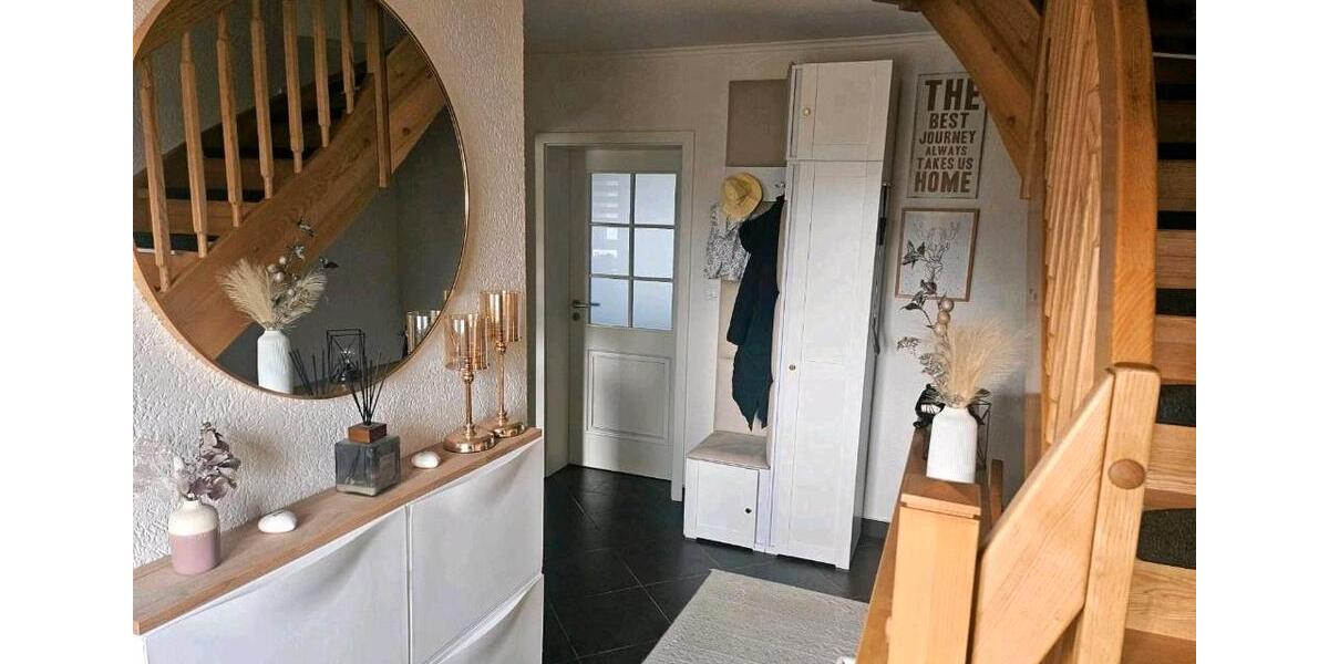 Doppelhaushälfte Pegau - 4 Zimmer, 111 m&sup2;, 320.000&euro; | Angebot:27095361