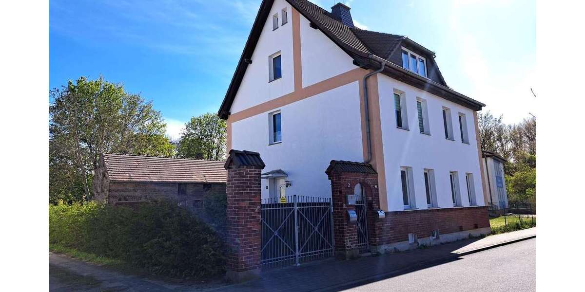 Einfamilienhaus Beuna Beuna (Geiseltal) - 15 Zimmer, 192 m&sup2;, 249.000&euro; | Angebot:27230478
