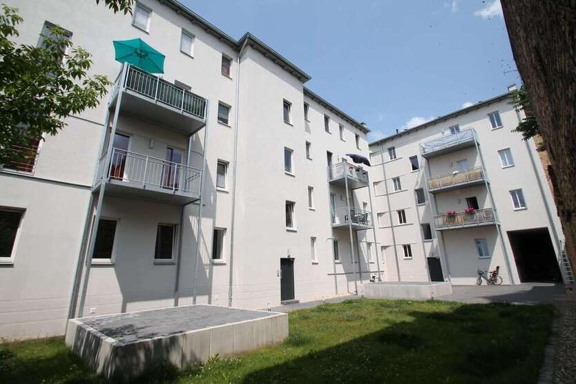 Wohnung zum Mieten in Halle (Saale) 620 € 73 m²