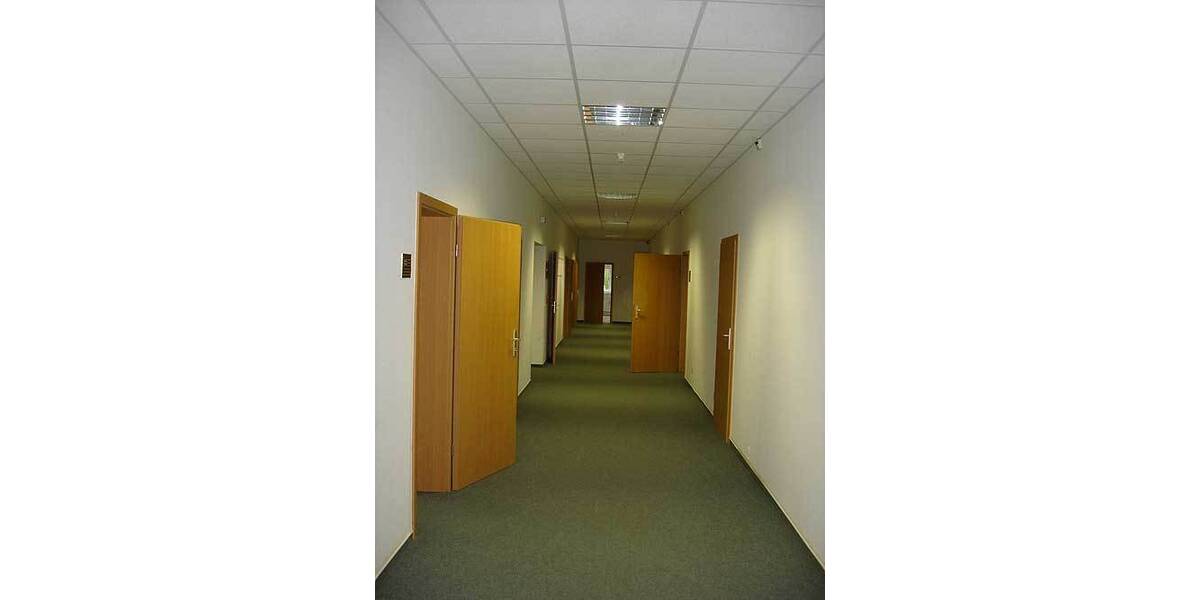 Gewerbeobjekt Rötha Espenhain - 2 Zimmer, 588 m&sup2;, 1.999&euro; | Angebot:25801829