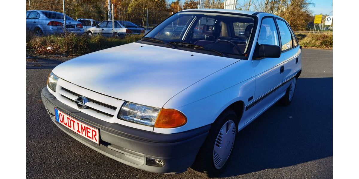 Opel Astra 57.600 km 2.200 &euro; Taucha 04425