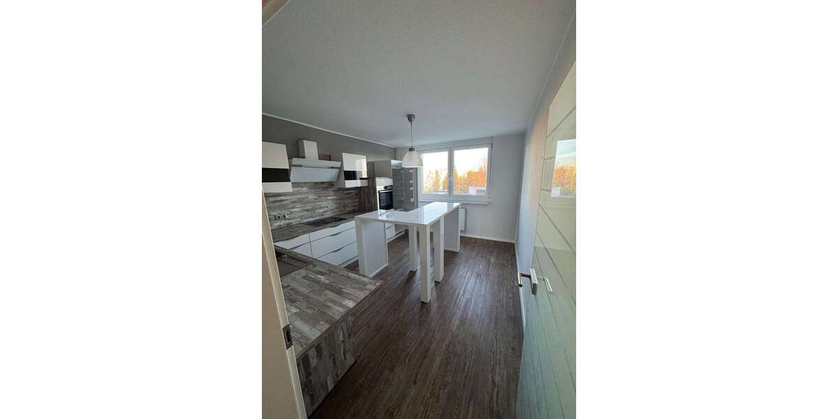 Etagenwohnung Leipzig Nordost - 4 Zimmer, 120 m&sup2;, 1.250&euro; | Angebot:26919001