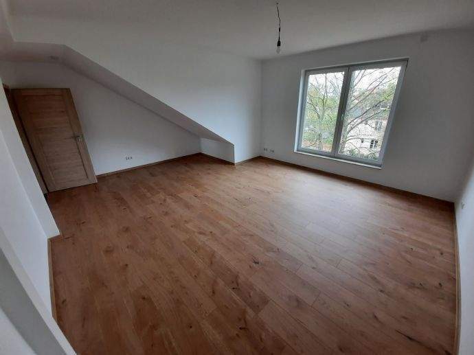 Etagenwohnung Leipzig Böhlitz-Ehrenberg - 2 Zimmer, 85 m&sup2;, 1.112&euro; | Angebot:26607656