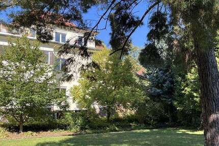 Haus zum Kaufen in Leipzig 1.300.000 € 388.06 m² 13 zimmer