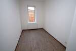 5-Zimmer-Wohnung mit Laminat, Wanne+Dusche