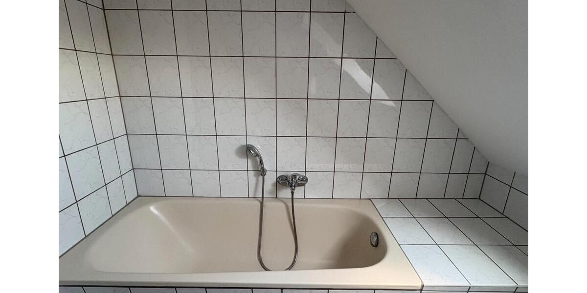 Dachgeschoßwohnung Eilenburg - 1 Zimmer, 45 m&sup2;, 348&euro; | Angebot:26647423