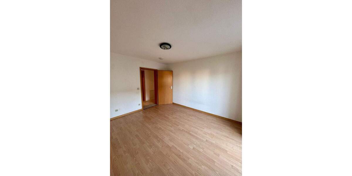 Etagenwohnung Leipzig Altlindenau - 3 Zimmer, 73 m&sup2;, 230.000&euro; | Angebot:25736559